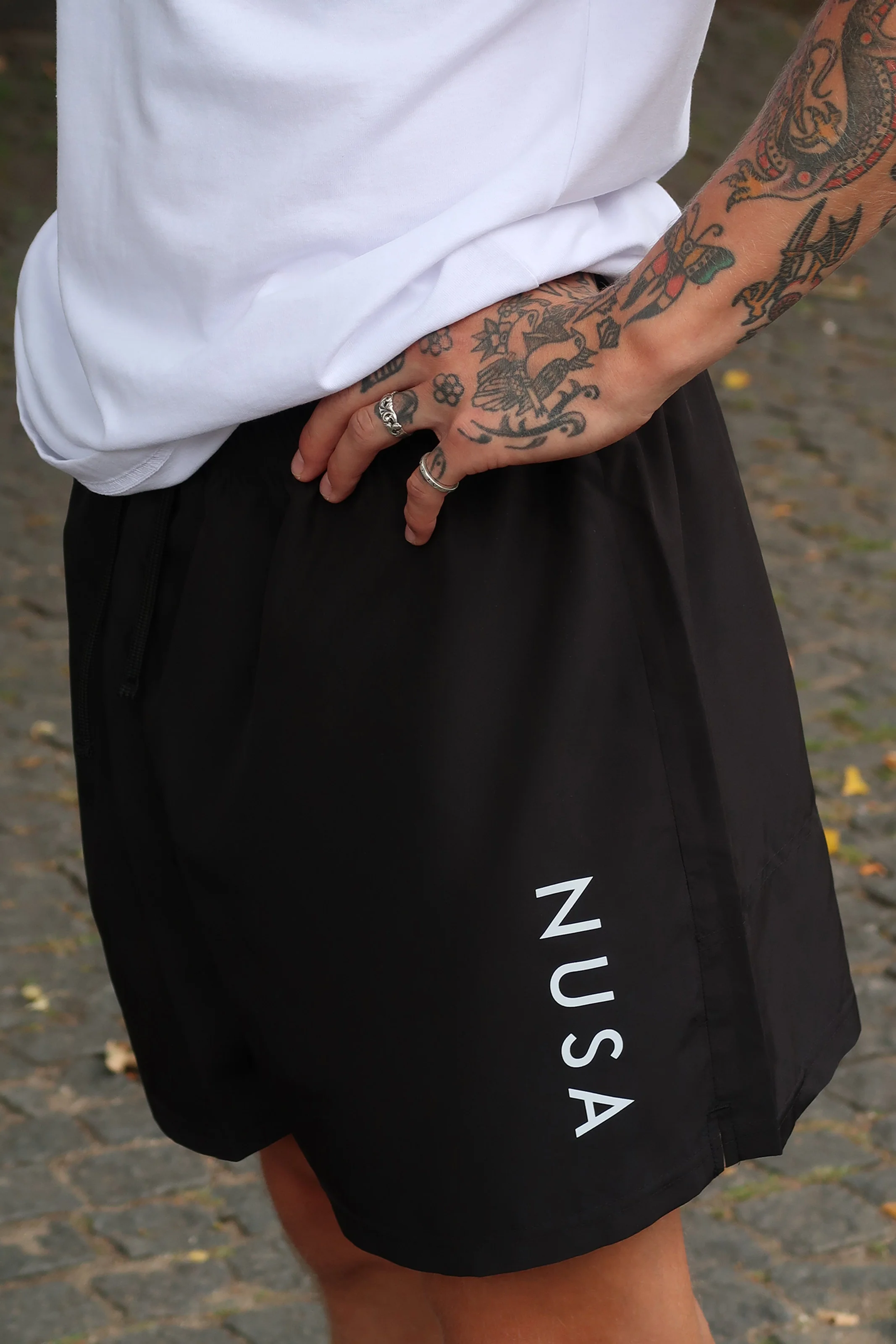 Court1 Shorts - Image 13