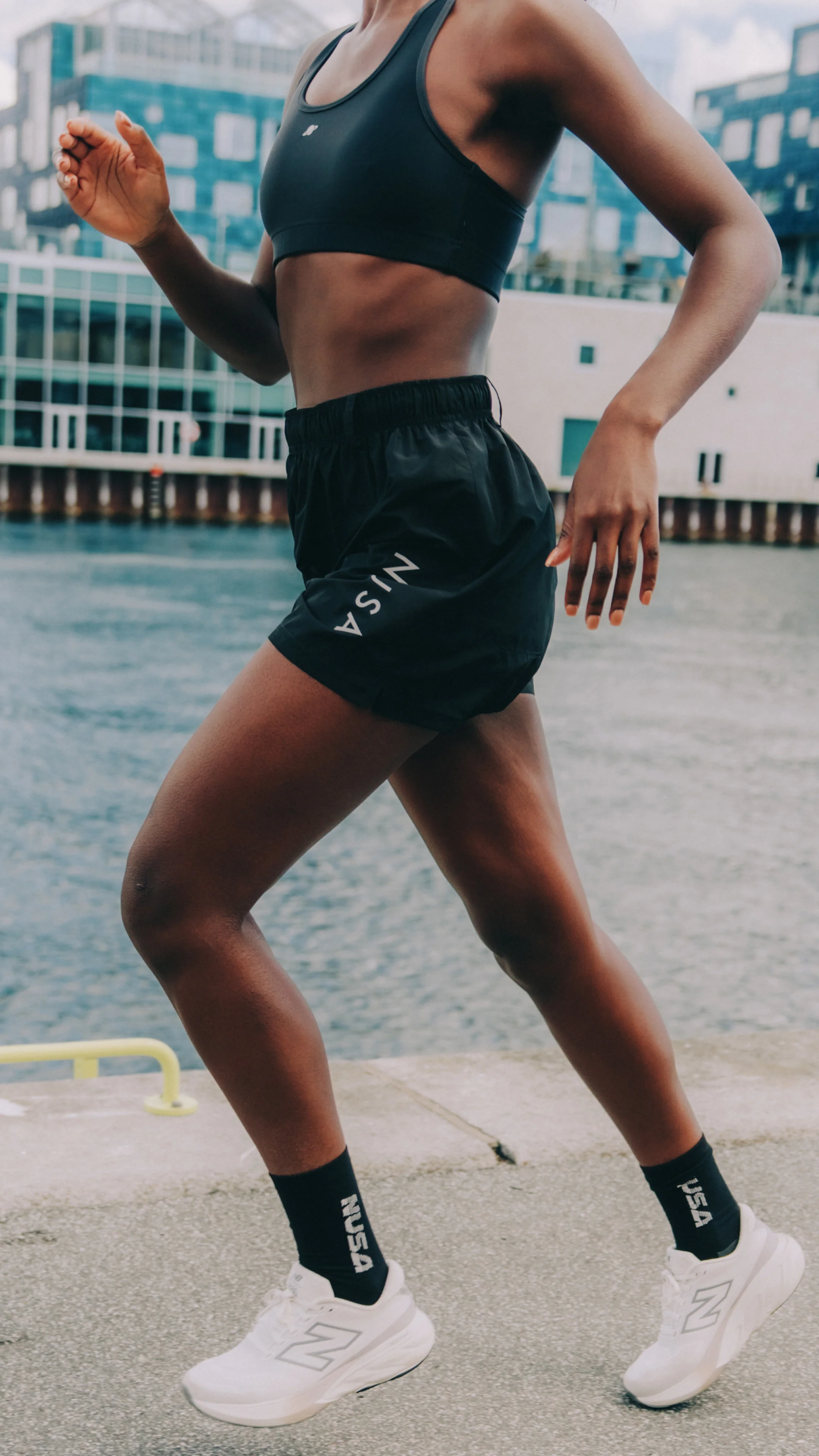 Court1 Shorts - Image 5